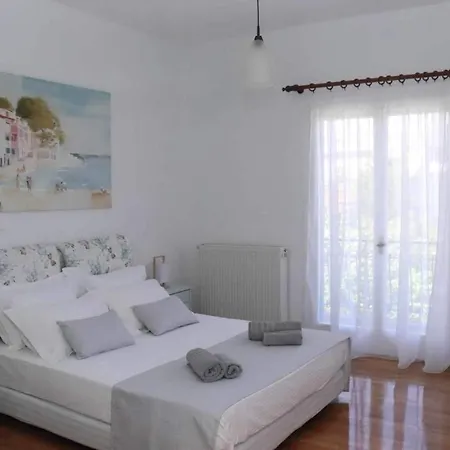 Favier Apartment Amarynthos Exterior photo